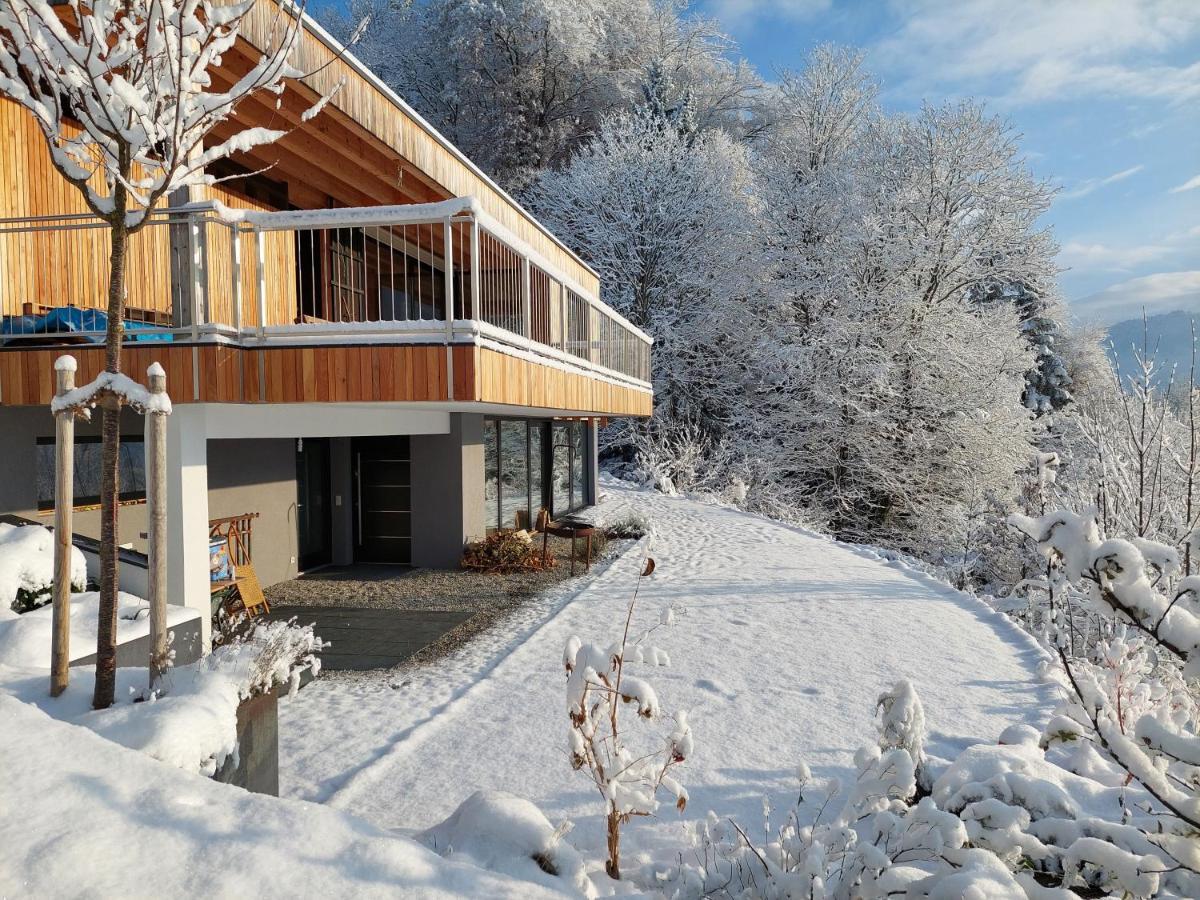 Casa Farnach Apartment Bildstein Bagian luar foto